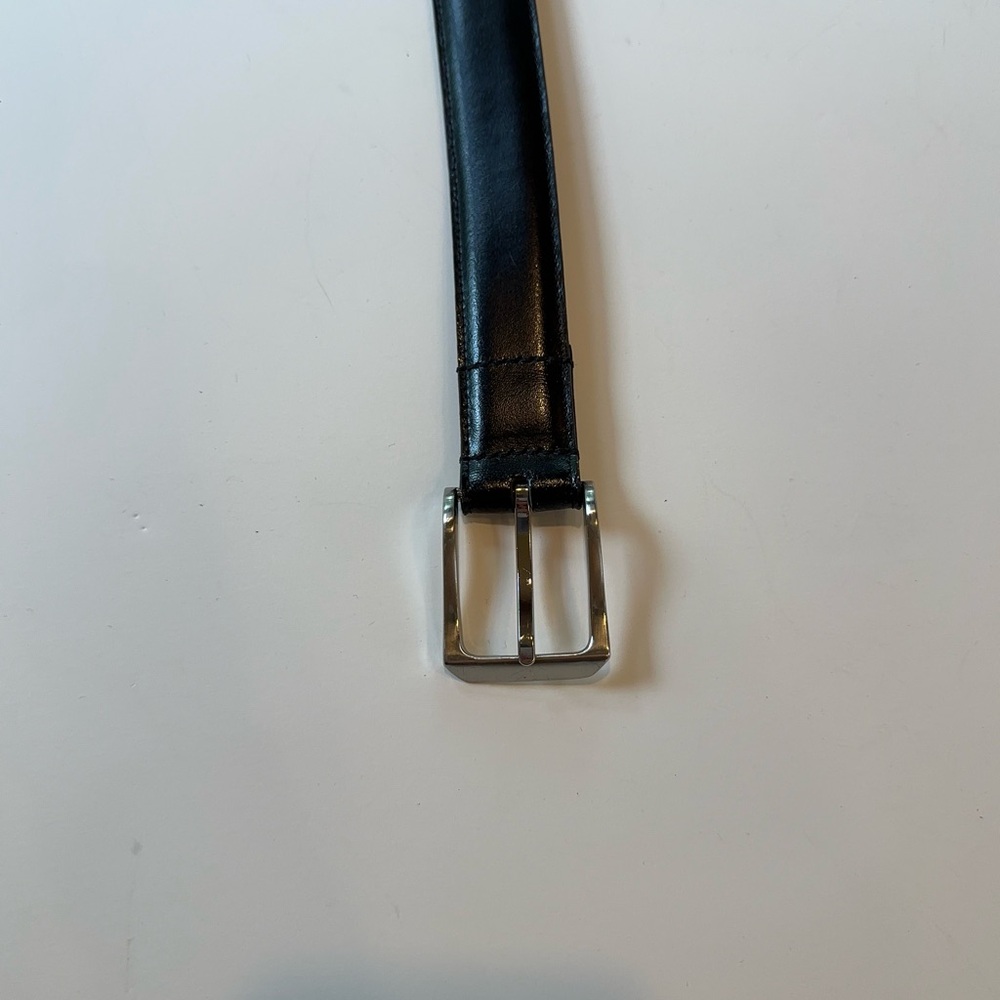 JoS A. Bank Black Leather Belt - Picture 2 of 3